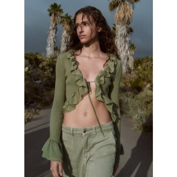 Zara Green Ruffle Flounce Long Sleeve Ribbed Knit Tie Cardigan Crop Top Size M - Picture 3 of 6